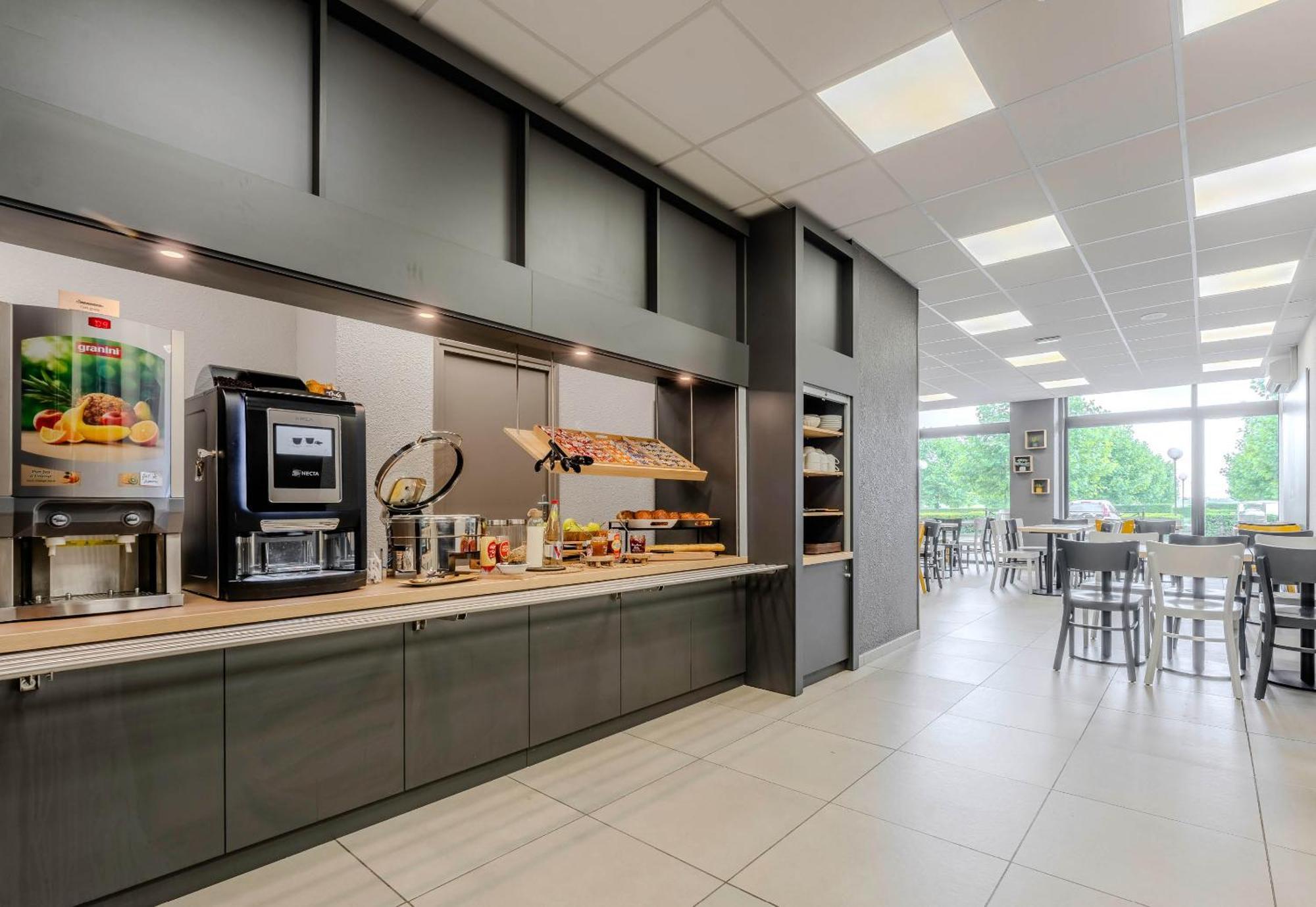 B&B Hotel Cambrai Proville ภายนอก รูปภาพ